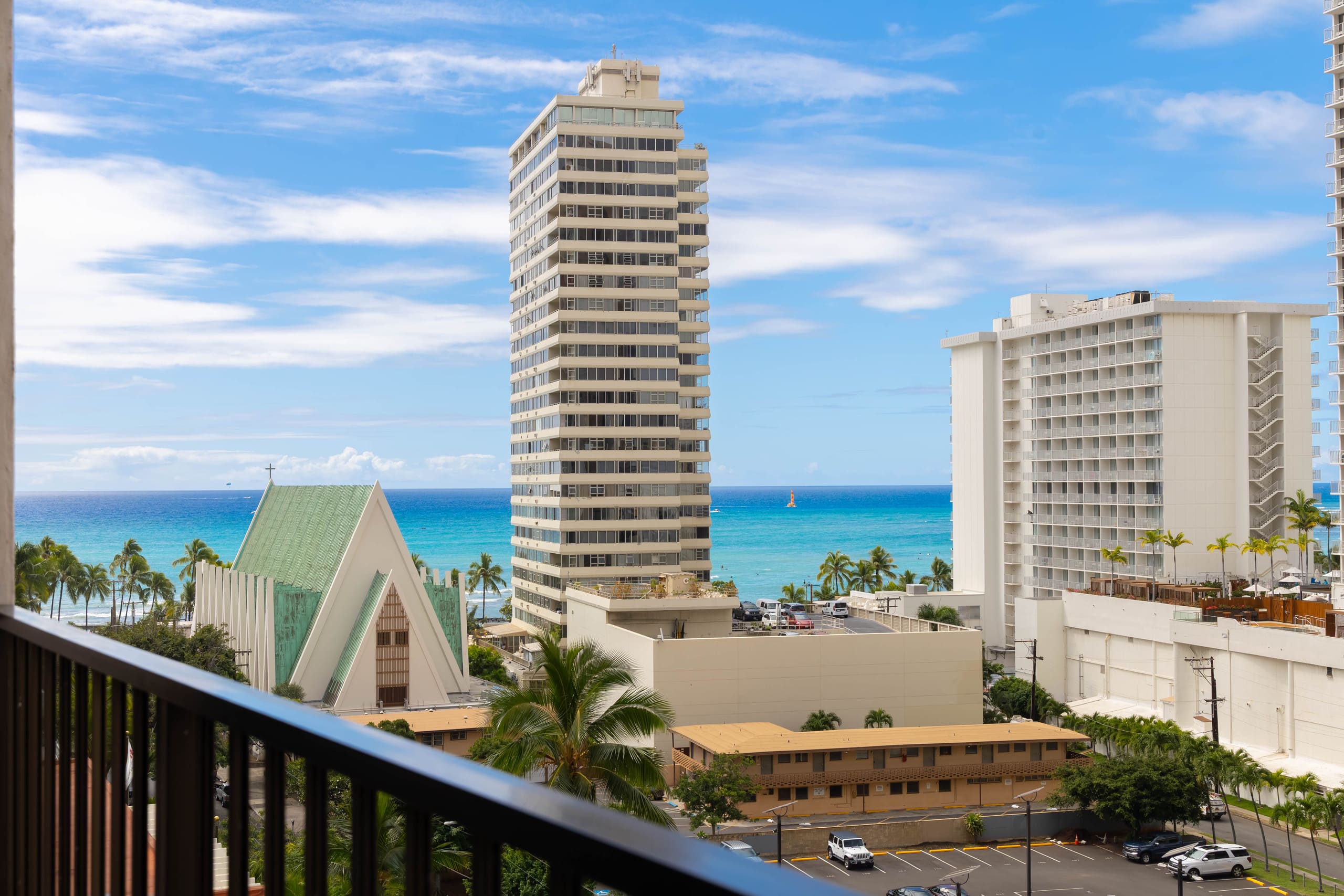 Condo in Honolulu · ★4.92 · 1 bedroom · 2 beds · 1 private bath - Image 45