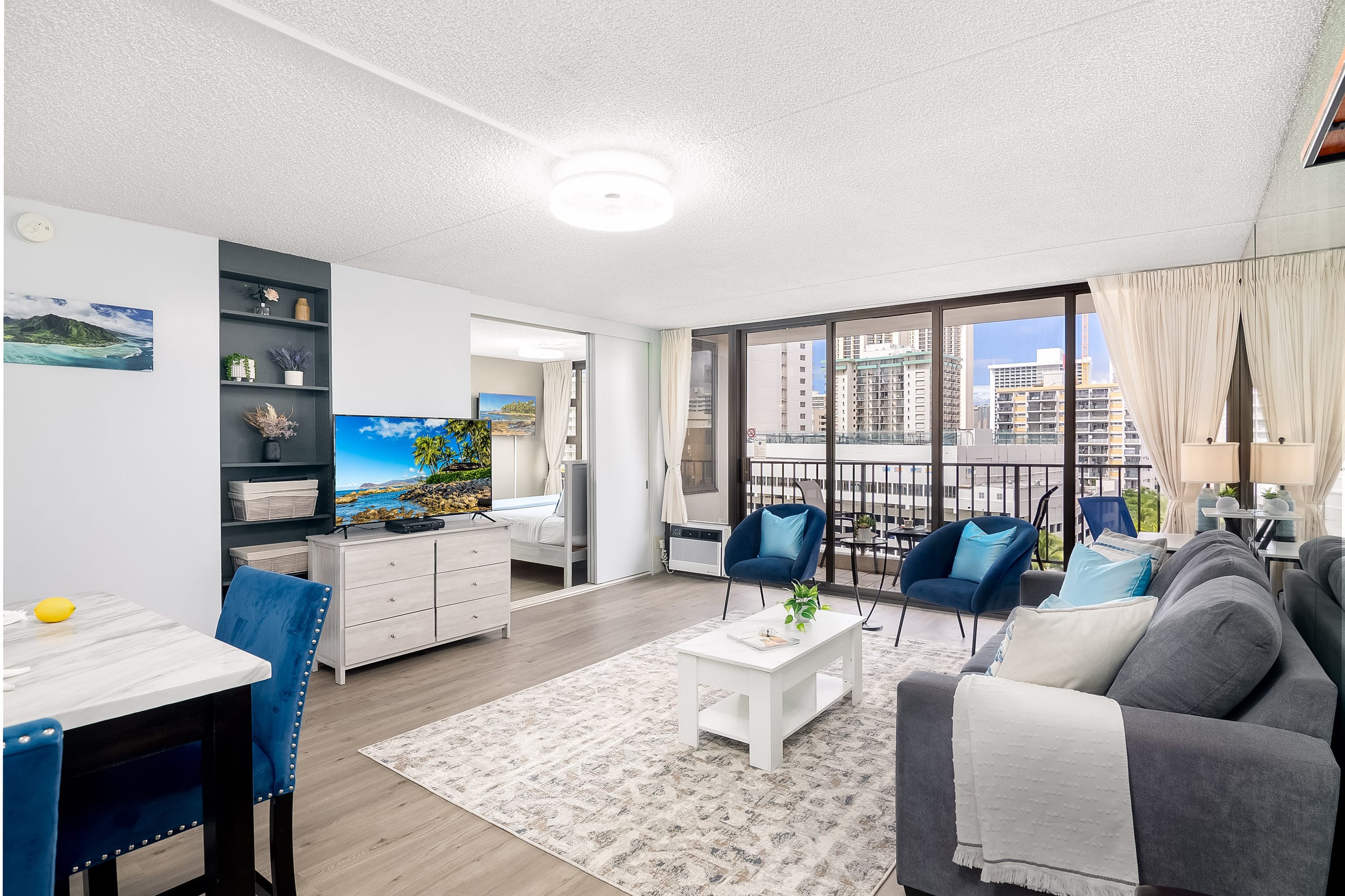 Condo in Honolulu · ★4.92 · 1 bedroom · 2 beds · 1 private bath - Image 5
