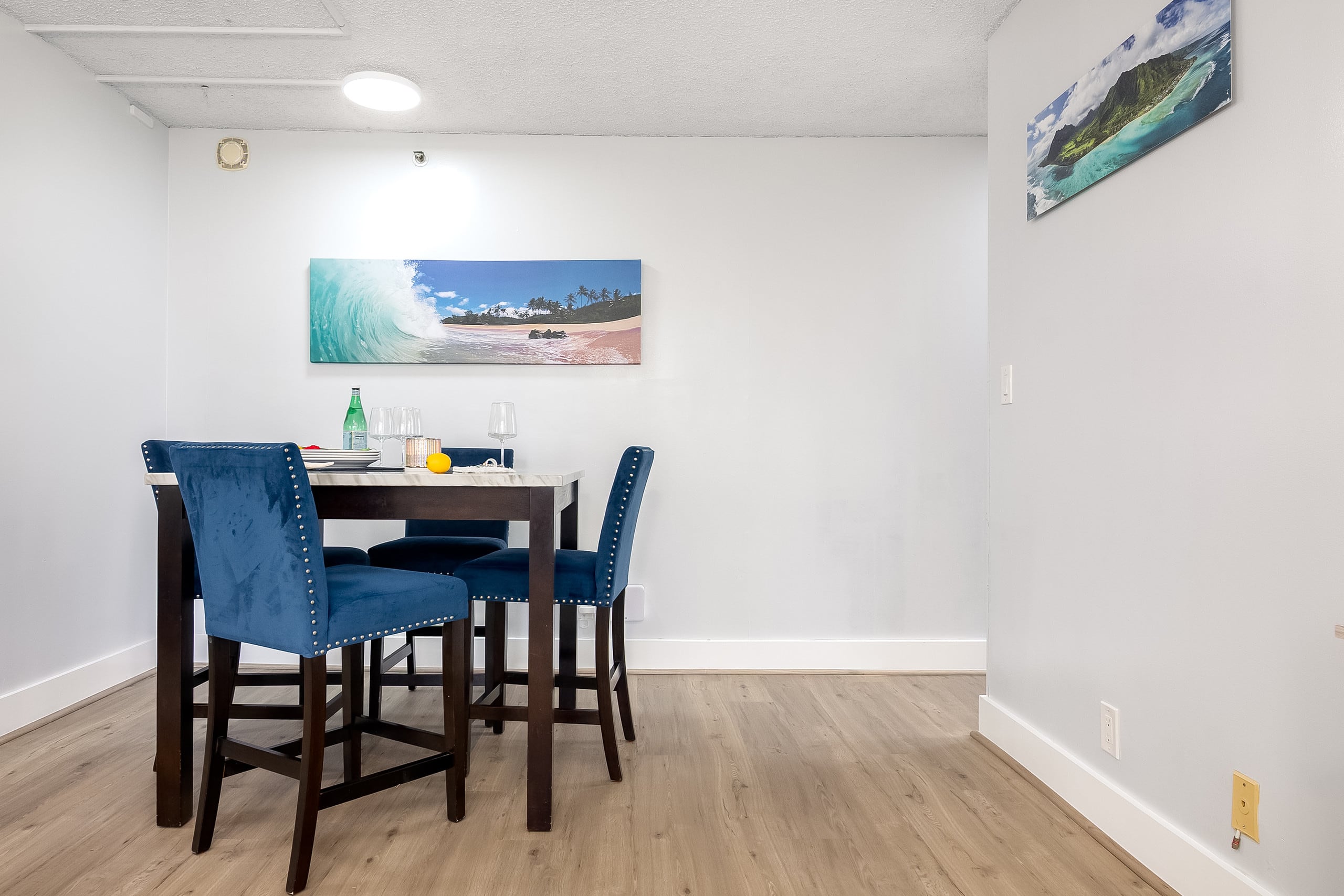 Condo in Honolulu · ★4.92 · 1 bedroom · 2 beds · 1 private bath - Image 30