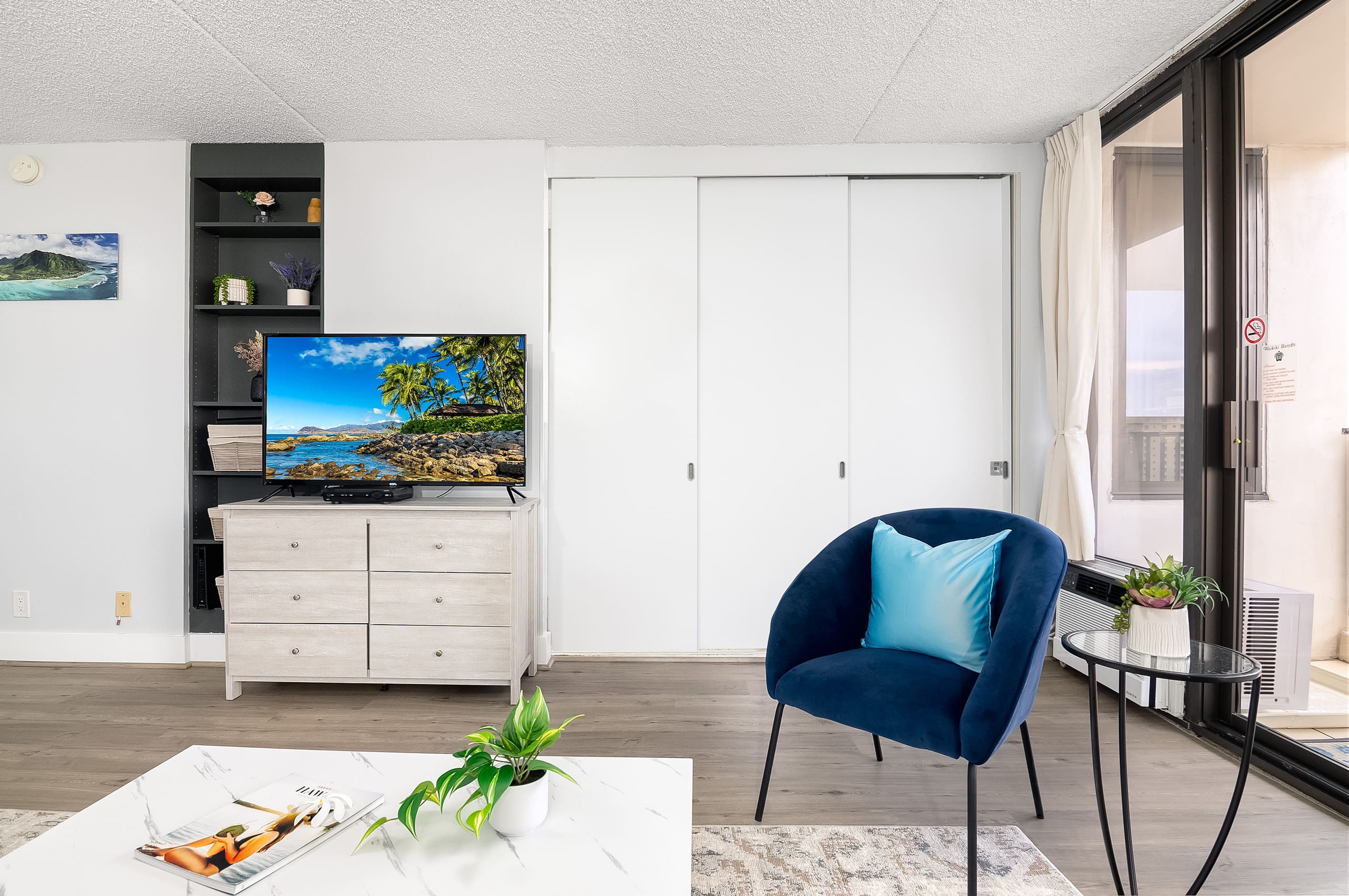 Condo in Honolulu · ★4.92 · 1 bedroom · 2 beds · 1 private bath - Image 7