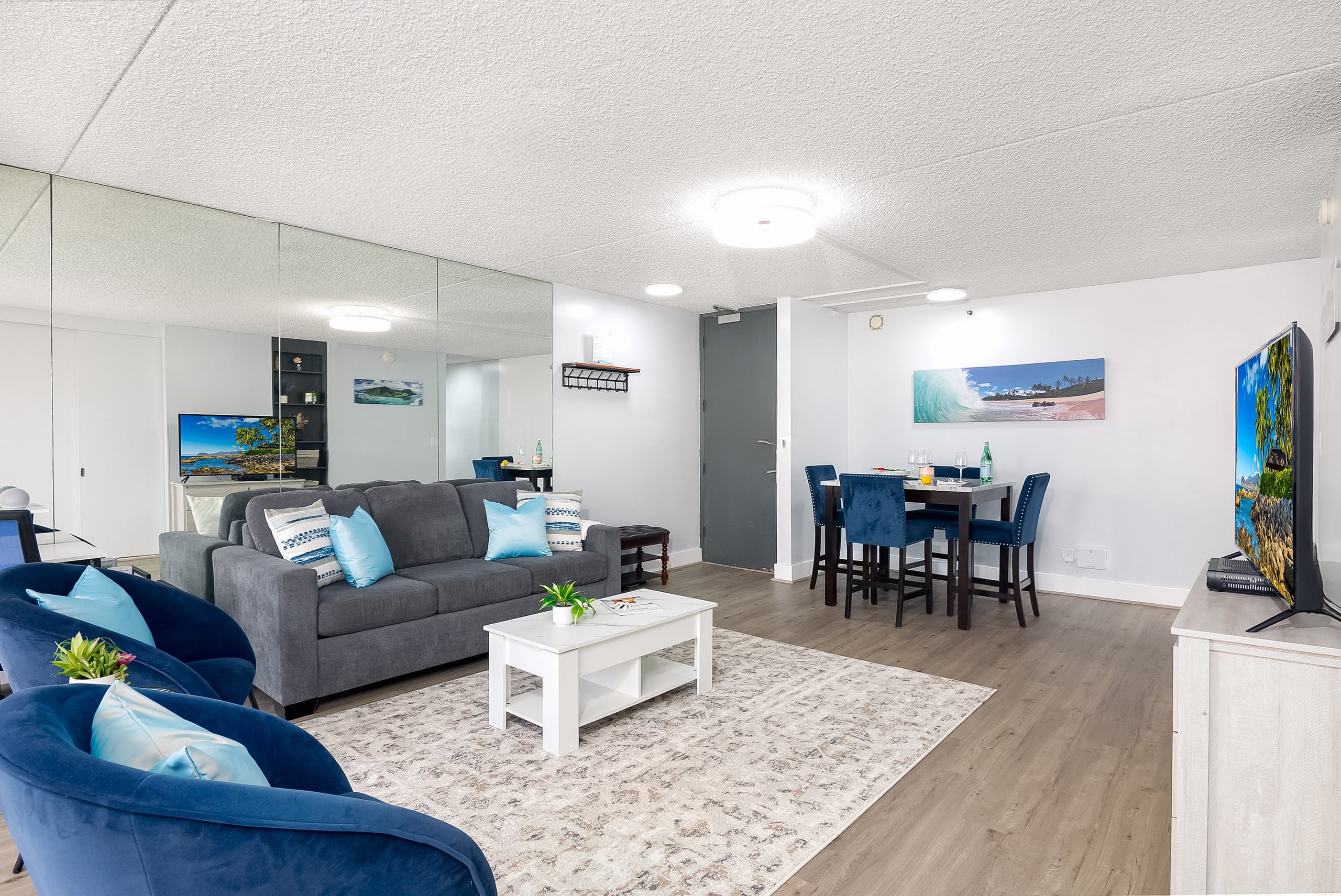 Condo in Honolulu · ★4.92 · 1 bedroom · 2 beds · 1 private bath - Image 3