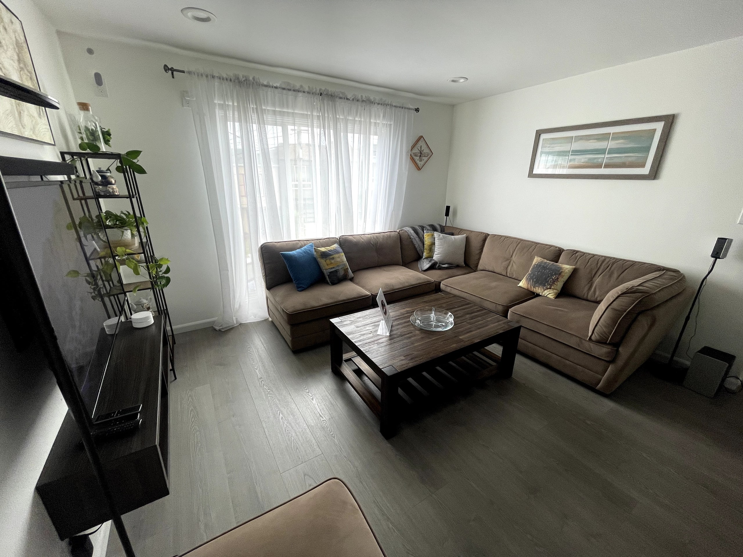 Home in San Francisco · ★4.9 · 2 bedrooms · 2 beds · 1 bath - Image 8