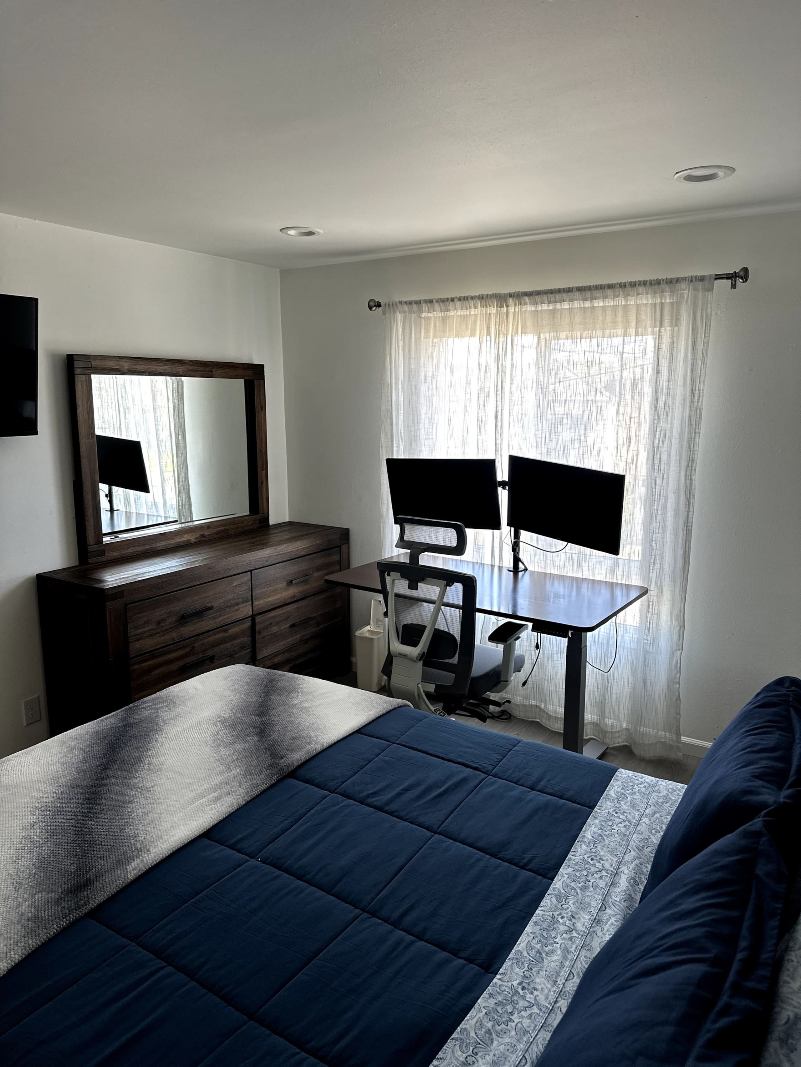 Home in San Francisco · ★4.9 · 2 bedrooms · 2 beds · 1 bath - Image 46
