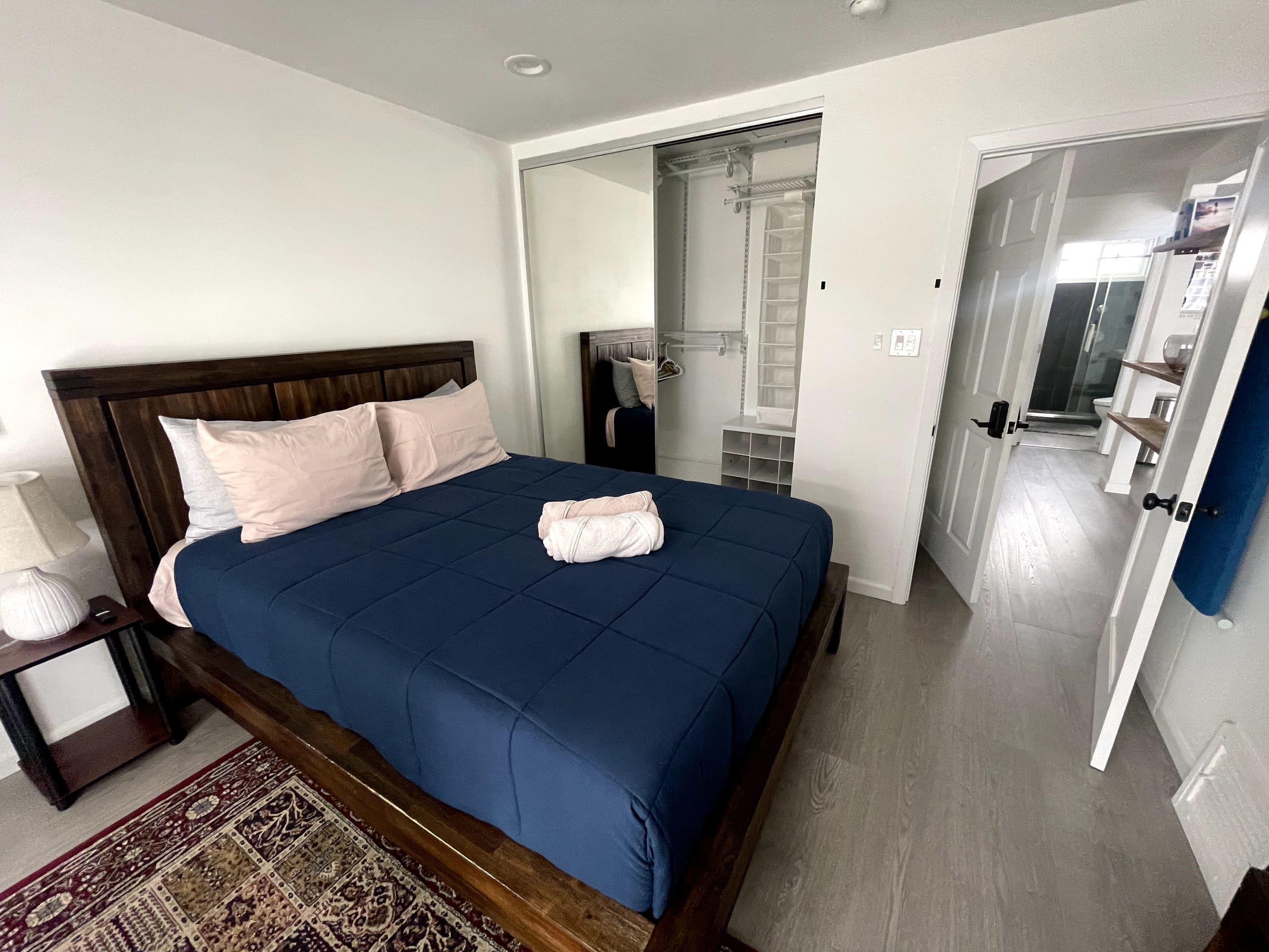 Home in San Francisco · ★4.9 · 2 bedrooms · 2 beds · 1 bath - Image 76