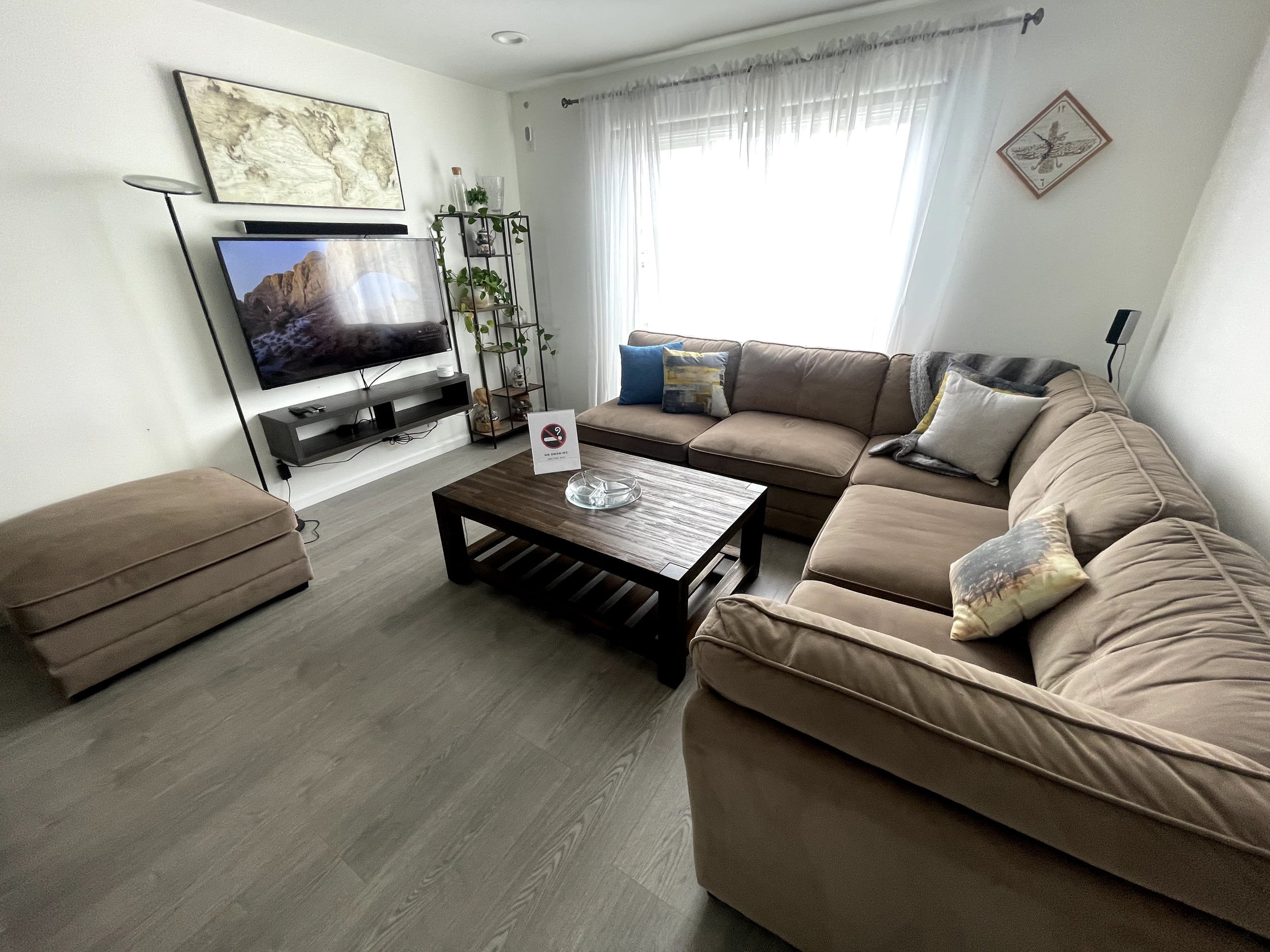 Home in San Francisco · ★4.9 · 2 bedrooms · 2 beds · 1 bath - Image 4