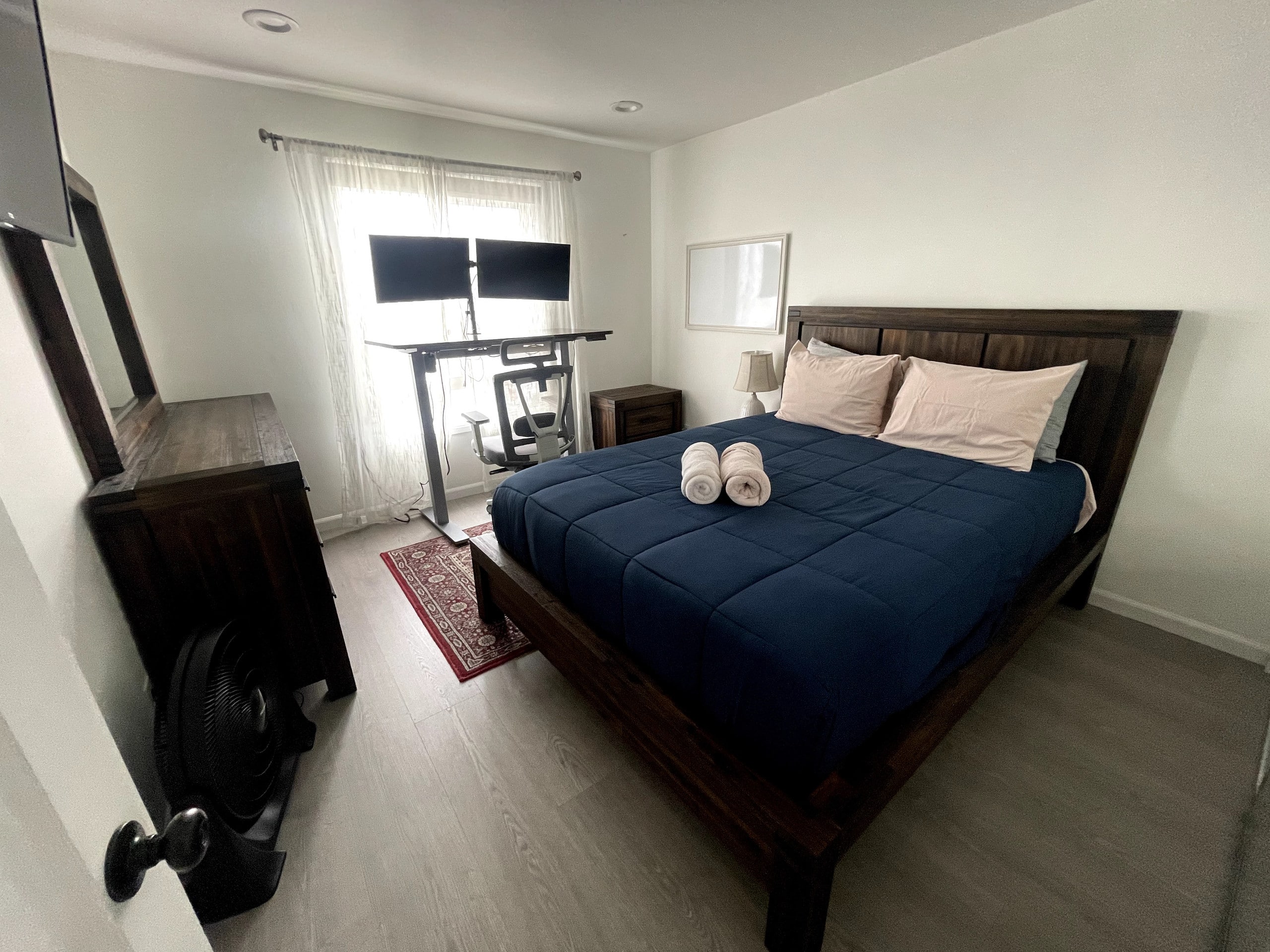 Home in San Francisco · ★4.9 · 2 bedrooms · 2 beds · 1 bath - Image 50