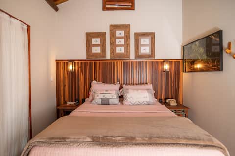 Top Airbnb: Chalets in the Woods (Chalé Passarinho) in Brumadinho