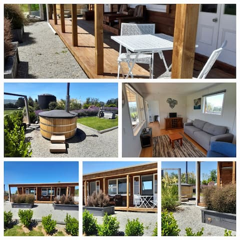 Hillside Retreat & Woodstoked Hot Tub