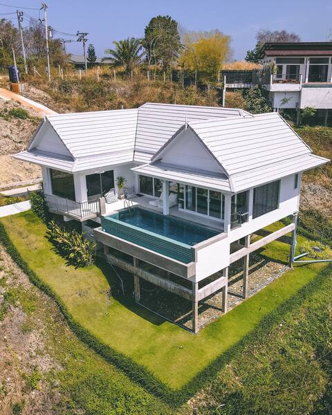BaanKuer Hill Pool Villa