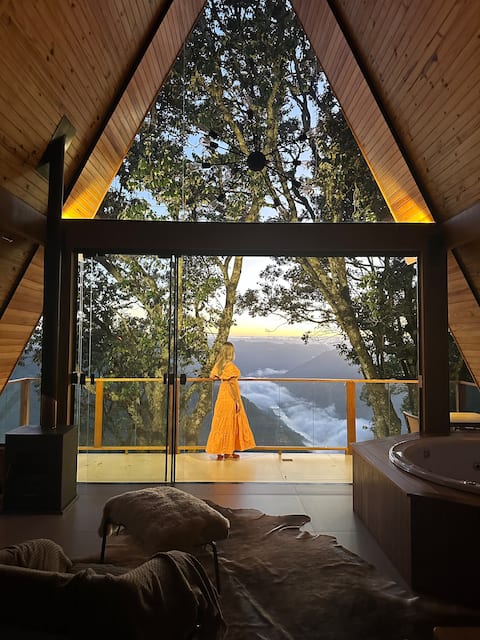 Wake up above the clouds, Hare