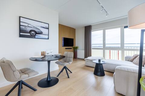 Luxury penthouse with sea view