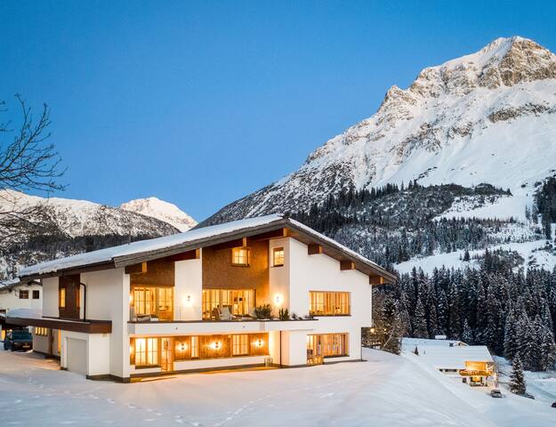 Chalet Lilly with Ski in – Ski out