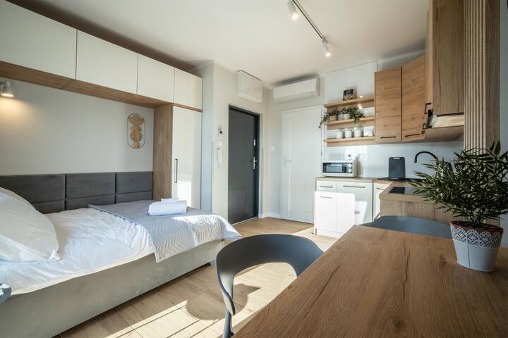 Wigury Tower Apartaments managed Airbnb listing 1