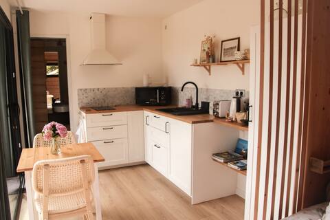Cozy studio between land and sea