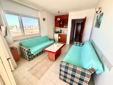 Top performing Airbnb: Beachfront apartment for 5 people in Altinkum in Didim
