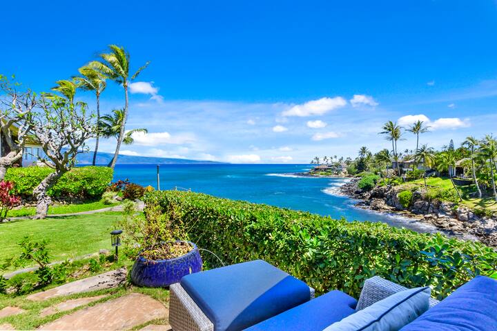 Stunning oceanfront private home in Napili gallery image 4