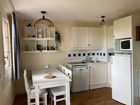 Top Airbnb: Cozy 2 bedroom apartment - 4 people in Talmont Saint Hilaire