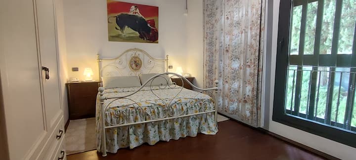 Master bedroom, double bed + bunk bed for a total of 4 beds. The beds are all of excellent quality, memory foam, with bed linen included.