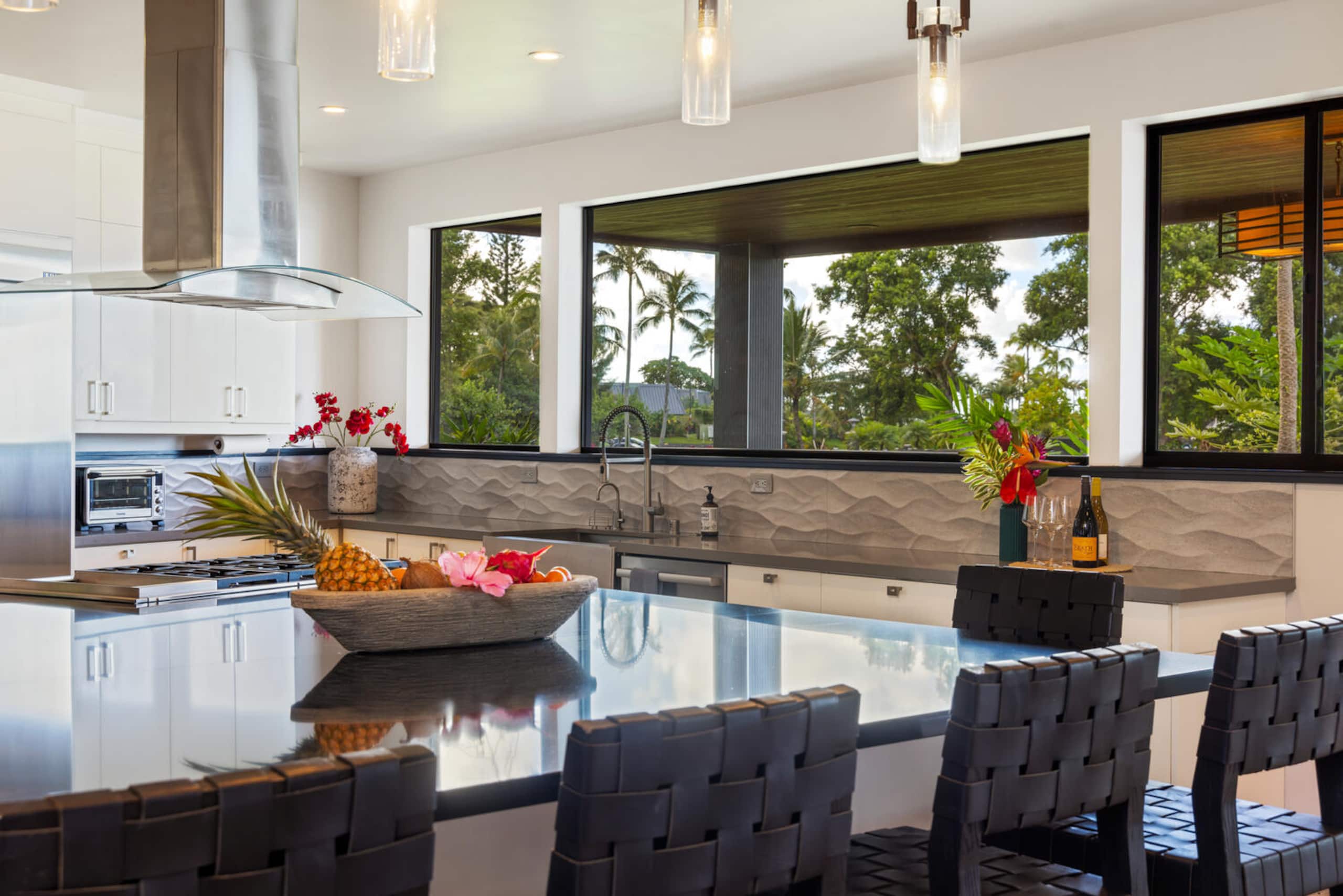 Home in Princeville · ★5.0 · 3 bedrooms · 3 beds · 3.5 baths - Image 13