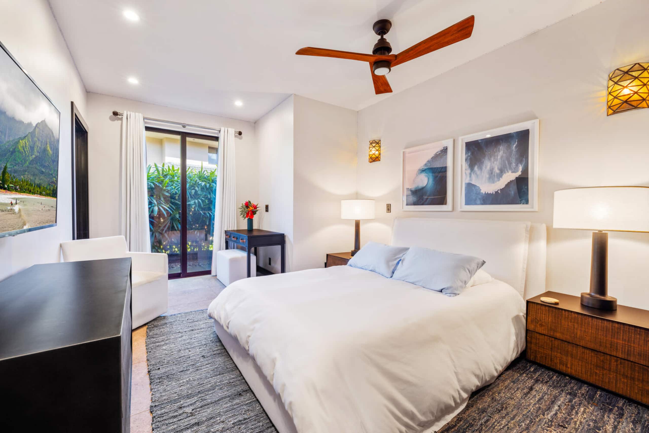 Home in Princeville · ★5.0 · 3 bedrooms · 3 beds · 3.5 baths - Image 19
