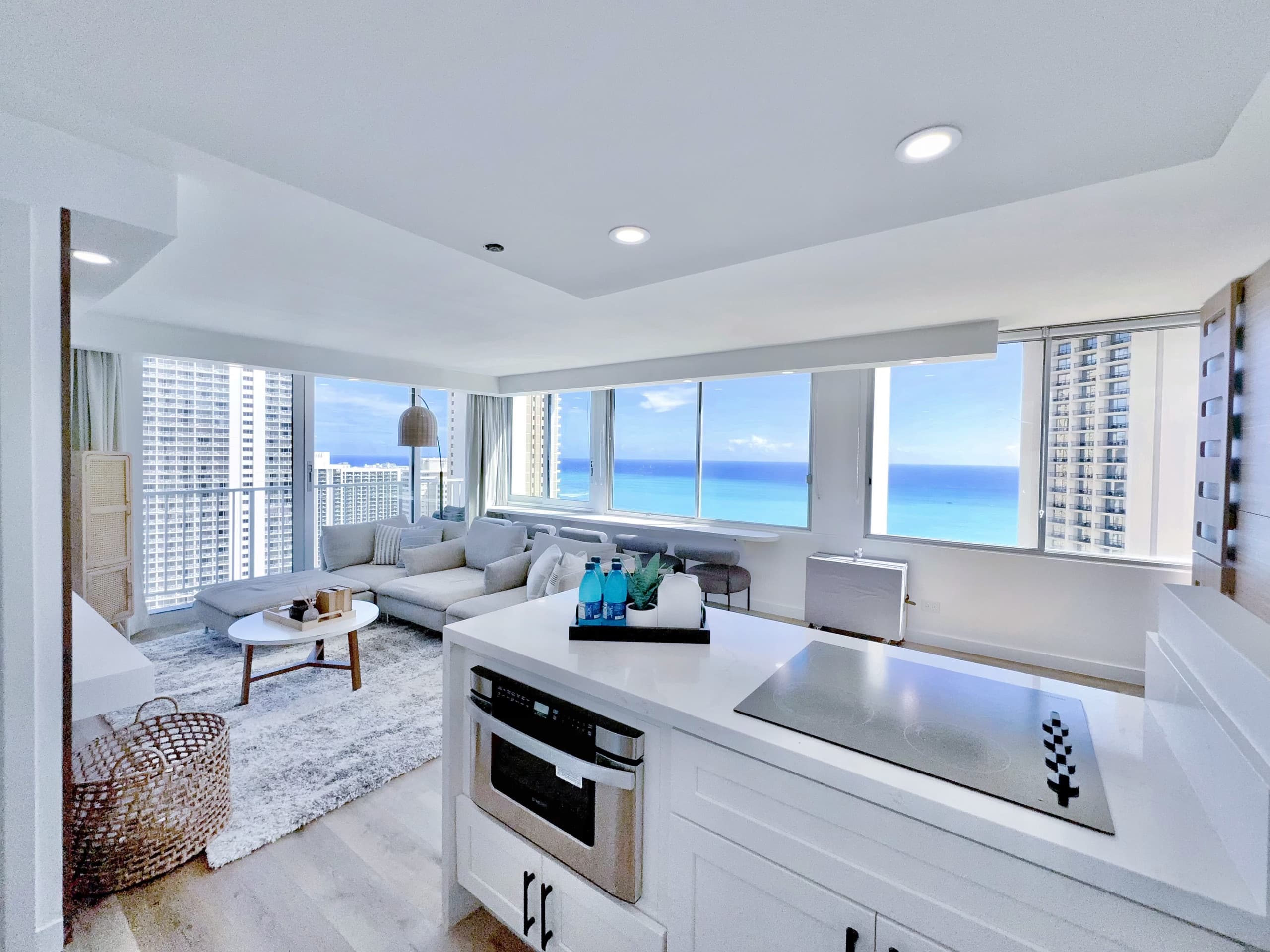 Top FL-Grand Ocean View Suite-Waikiki Beach - Image 20