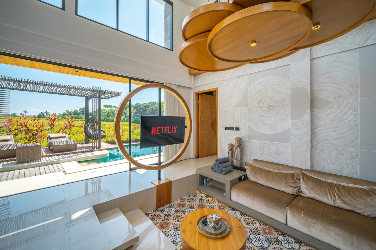 Villa in Nyanyi · ★4.87 · 3 bedrooms · 3 beds · 3 baths, сопоставимый объект Airbnb