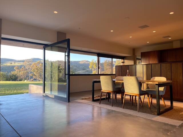 Encinal Mountain Malibu – Gated Retreat EV charger gallery image 3