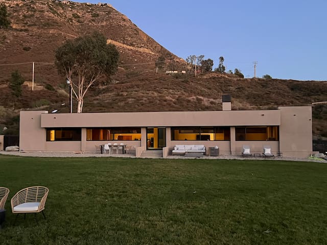 Encinal Mountain Malibu – Gated Retreat EV charger