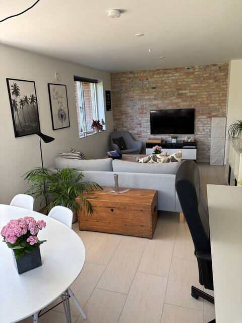 Successful Airbnb property: Beautiful bright apartment in Vejlby Risskov
