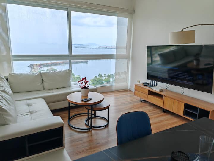 Ocean Front Apartment Panama, 2 Bedrooms — 2 bedroom vacation rental in Panamá