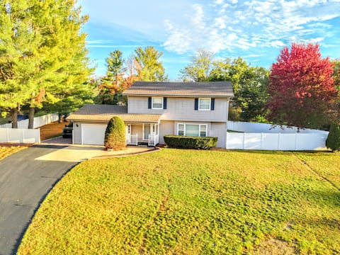 Hot Tub/$0 Cleaning Fee/Golf Course/The Hemlock