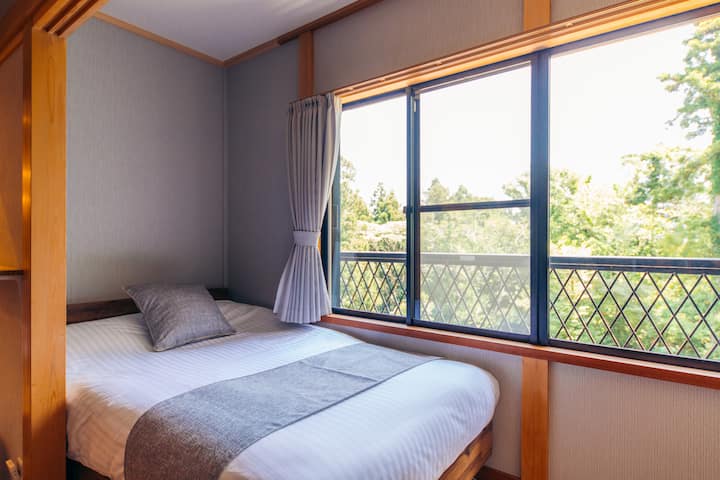 セミダブルベッド