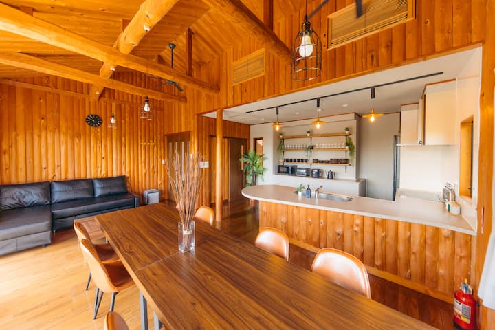 ダイニングテーブル