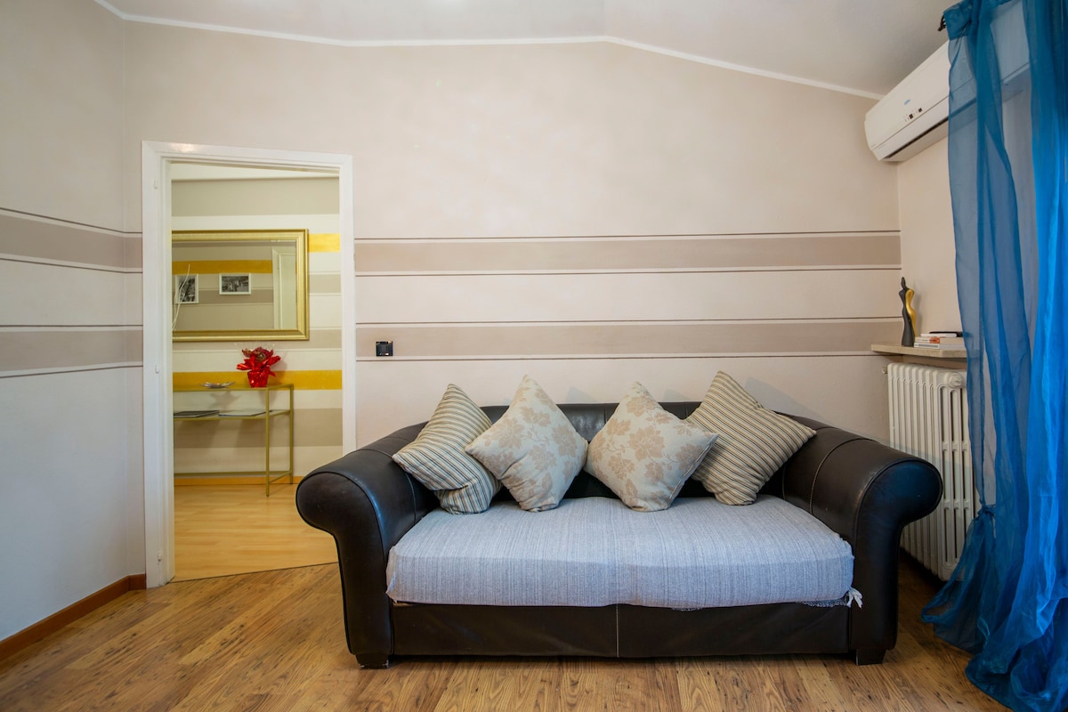 Top Airbnb: Sirmione4U-Domus by the Castle a Sirmione