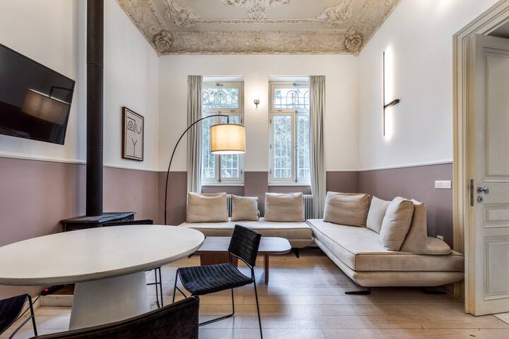 Genesis Grande Acropolis historic Villa gallery image 3