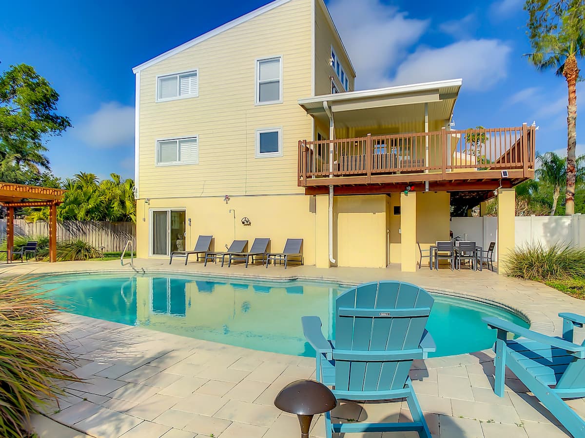 Fabulous Indian Rocks Beach Pool Home