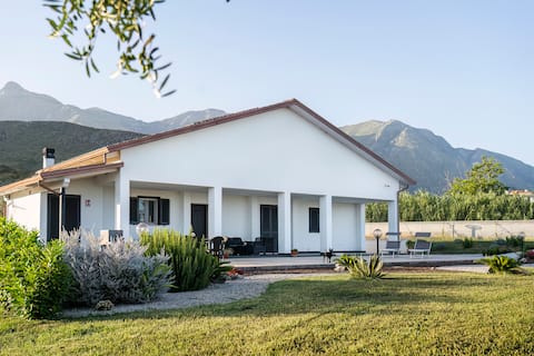 Formia, Marilù: villa 800 meters from the beach