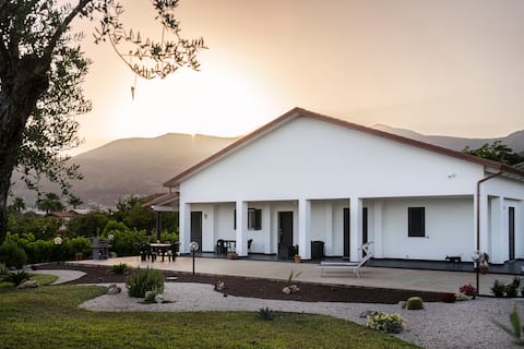 Formia, Marilù: villa 800 meters from the beach