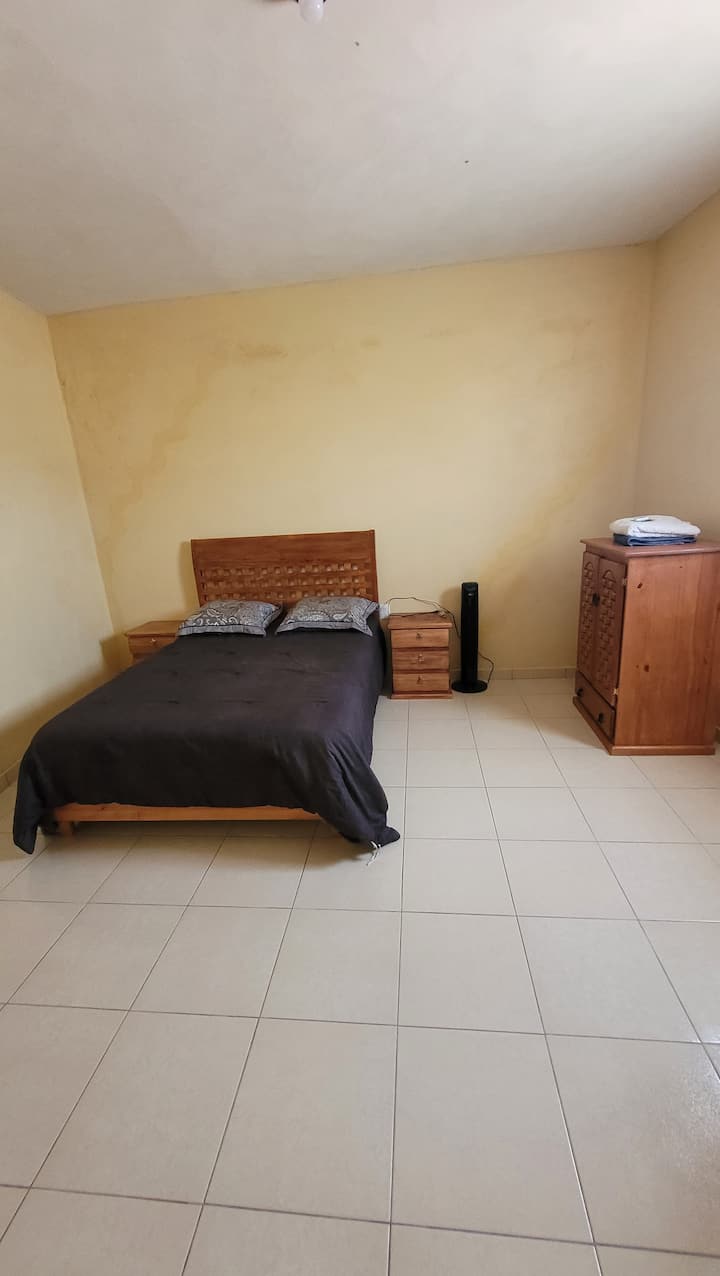 Schlafzimmer 4