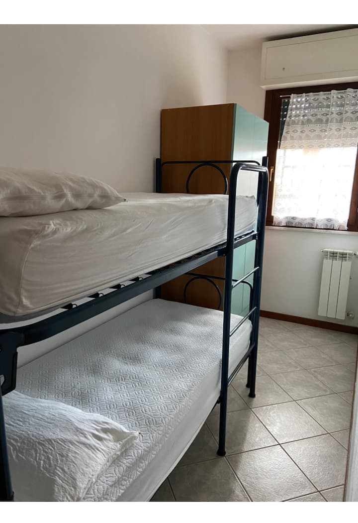 Dhomë gjumi 2