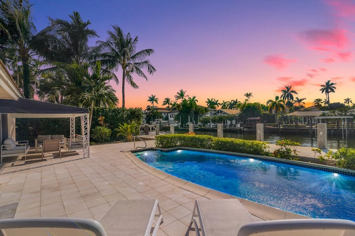 Waterfront Bontona Luxury house with pool