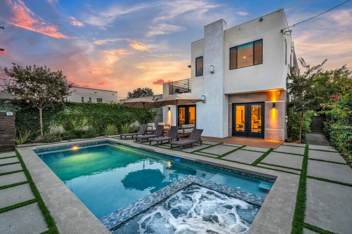 2 story Modern Villa open concept house pool/spa. gallery image 2