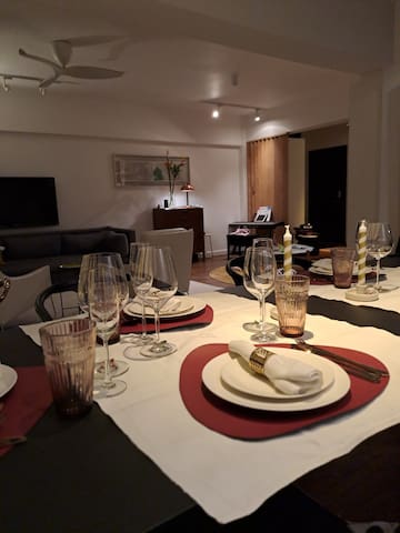 Spacious & stylish 2 bedroom flat -Stubbs road