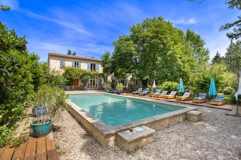 Provençal farmhouse 14 people - 5 min to Isle-sur-Sorgue