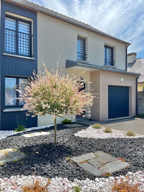 Les Dunes, House near the beach