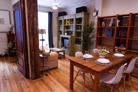 Propiedad de Airbnb exitosa: Centrally located and cozy apartment en Bilbao
