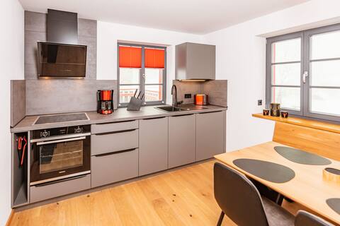 Top Airbnb: Zugspitze Waldidylle -Apartment Morgen.Rot [Zugspitze forest idyll - Morning red apartment] in Altenberg
