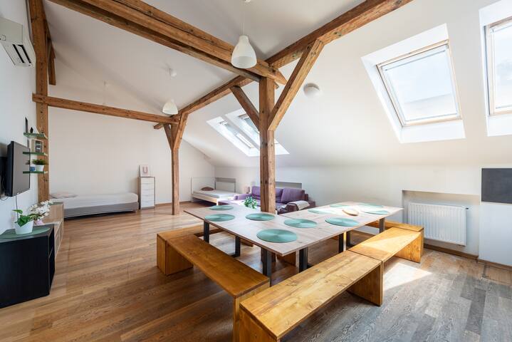 Poppy Apartment gallery image 5