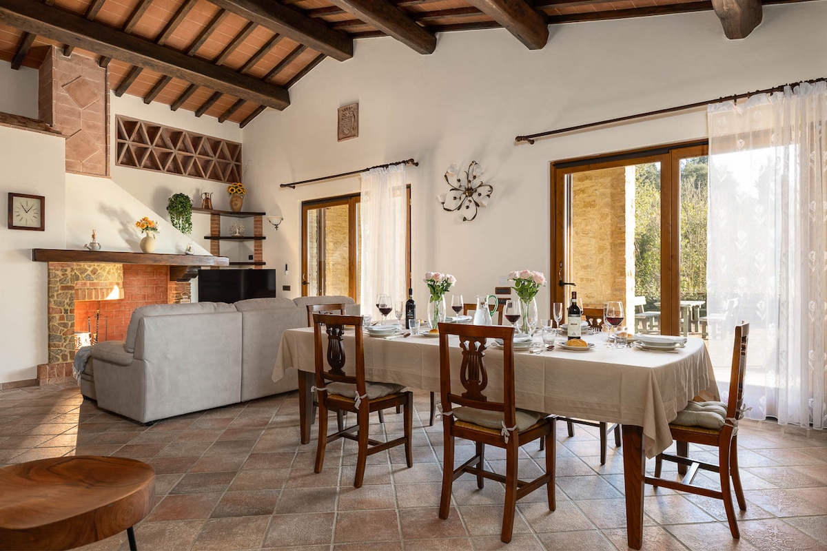 Propiedad de Airbnb exitosa: Villa L'Olivo w/Private pool (Close San Gimignano) en Poggibonsi