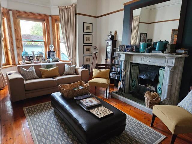 Beautiful Cape Town house gallery image 2